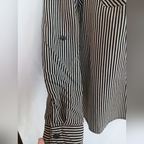 2/$30 STUDIO WORKS Black and White Striped Shirt (#1,095) - Picture 5 of 9